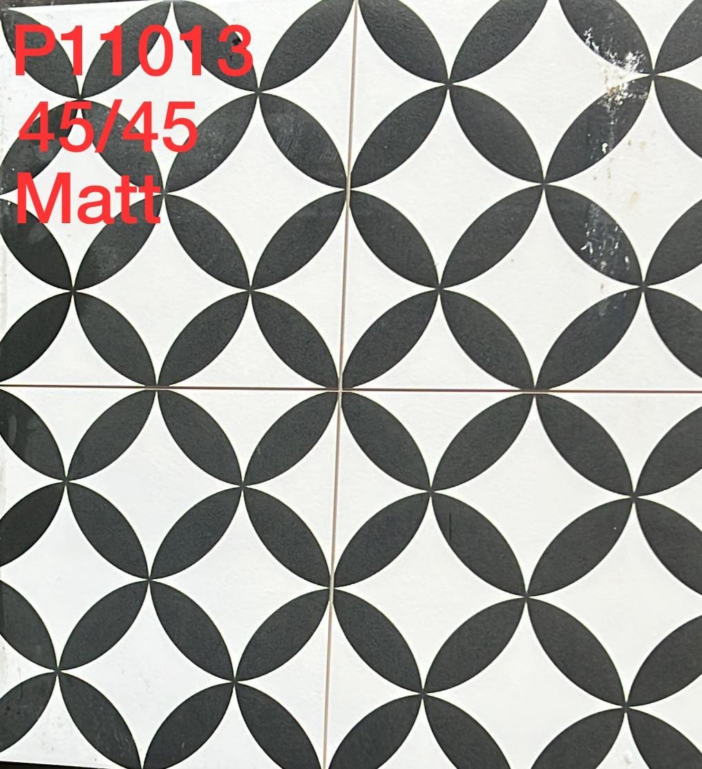 CIRCLE BLACK MATT R10 45/45