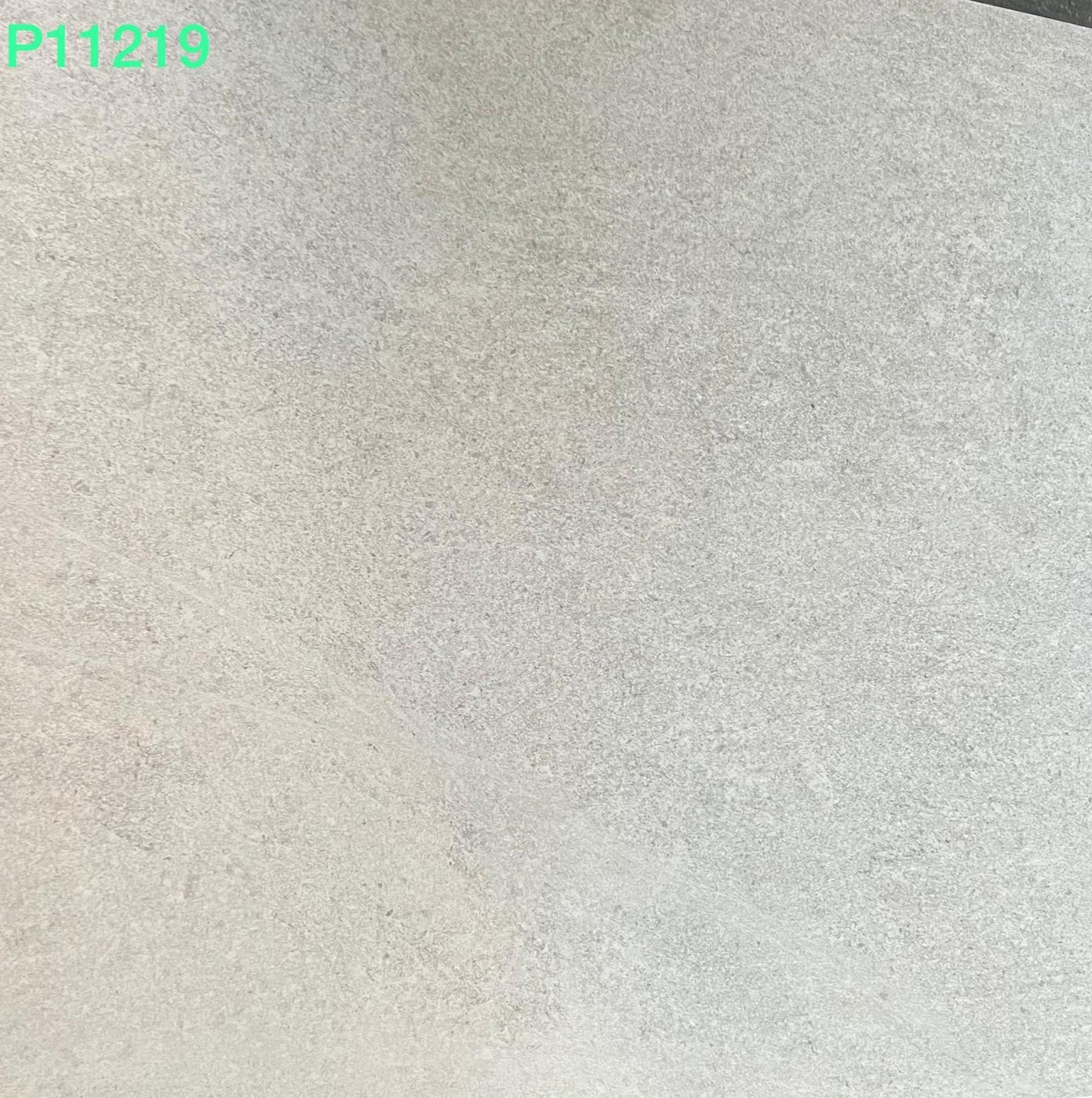 THE ROCK GREY 20MM R11 60/60