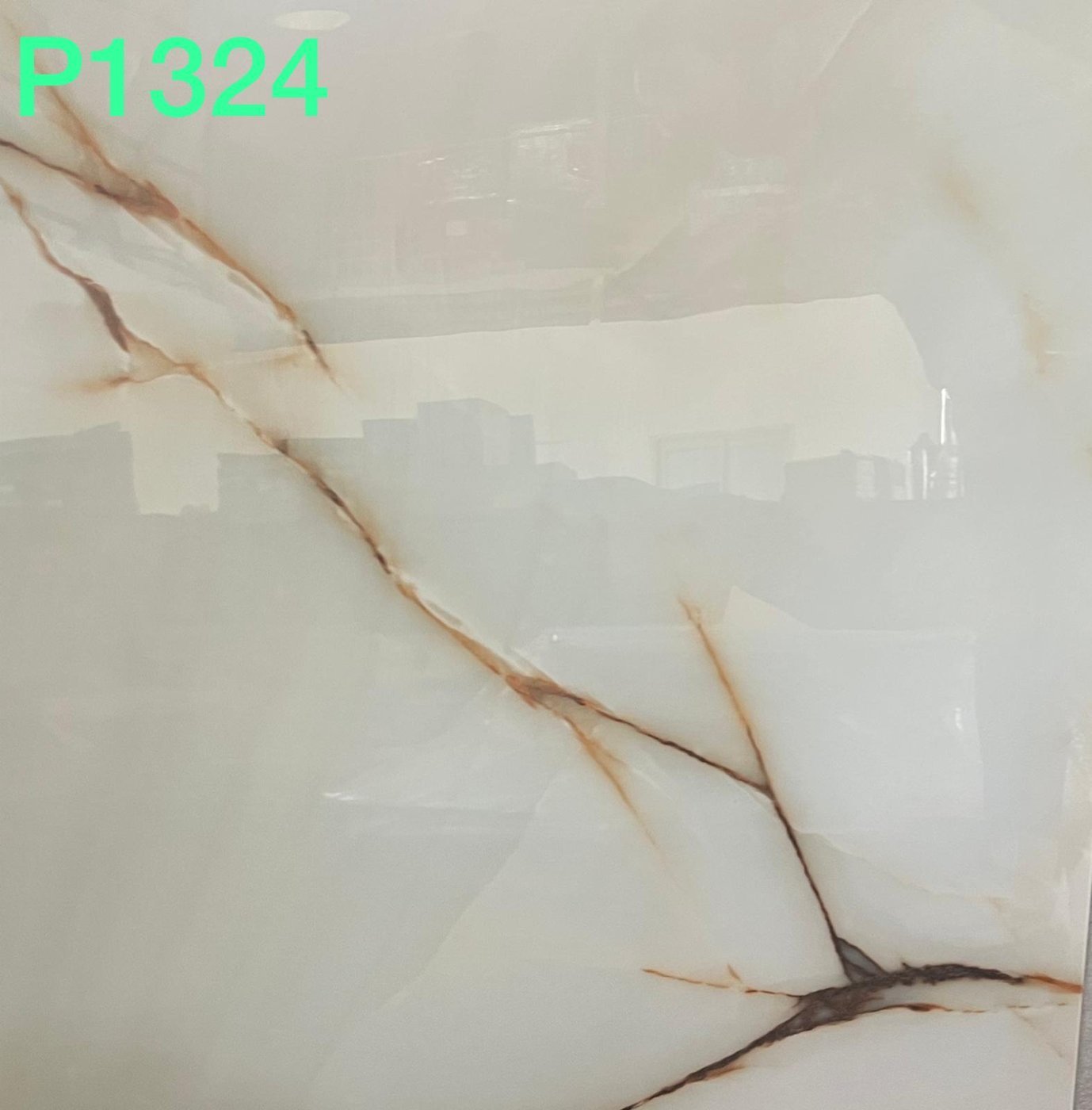 VICTORIA BEIGE POLISH 80/80